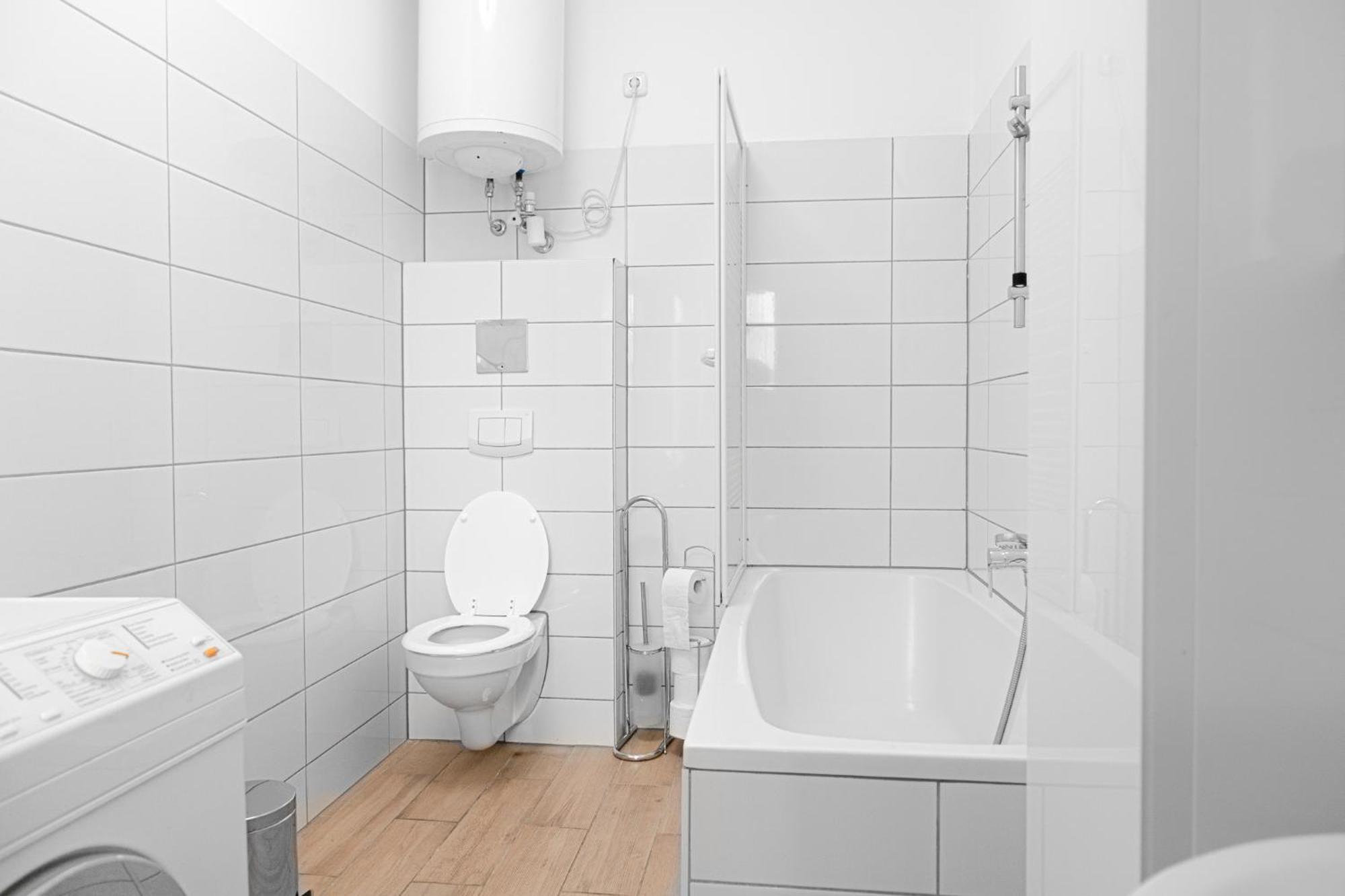 Lovely 2Br Shared Apartment, Enkplatz U3, 15Min To Center Wien Eksteriør billede